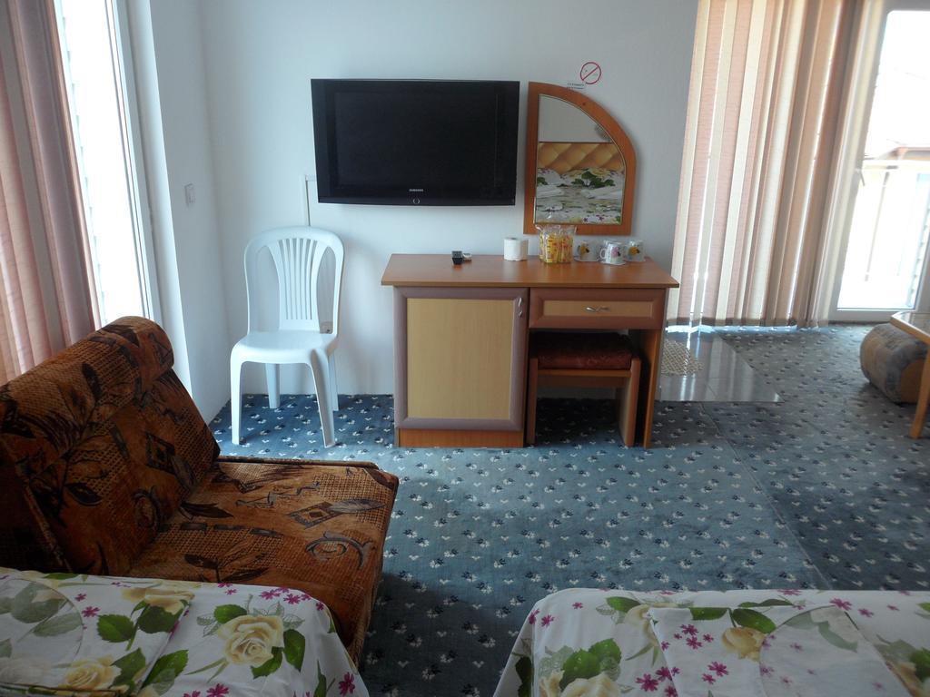 Sianie Guest House Ravda Eksteriør billede