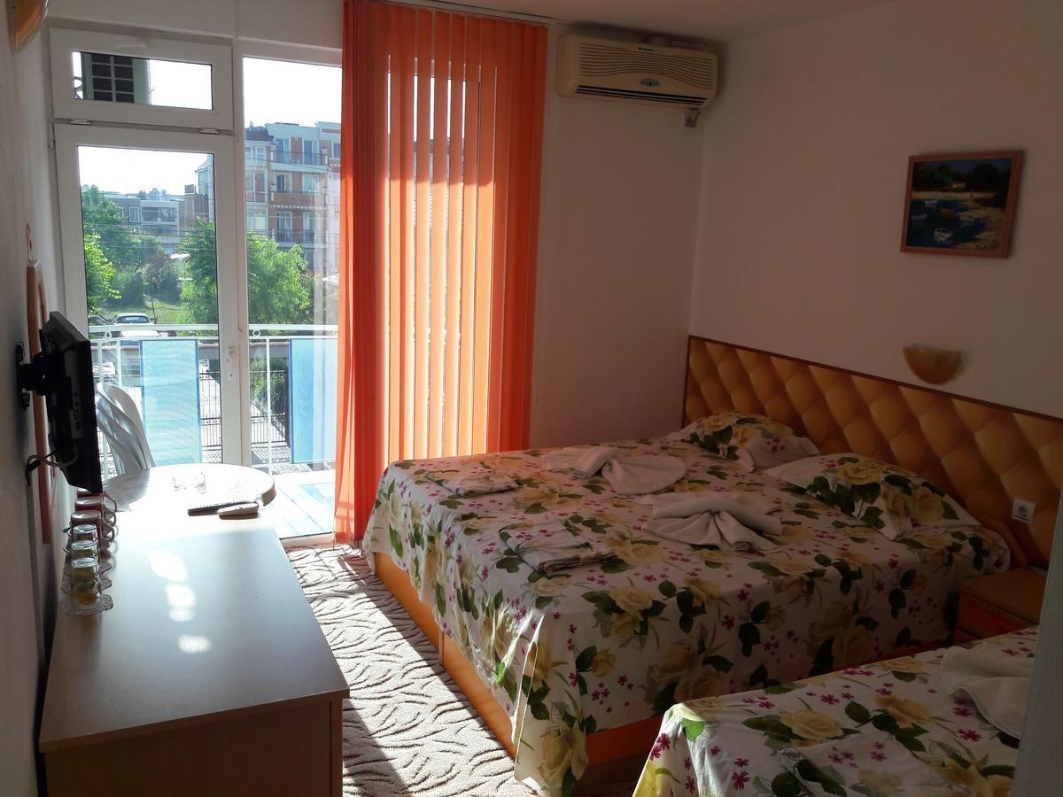 Sianie Guest House Ravda Eksteriør billede