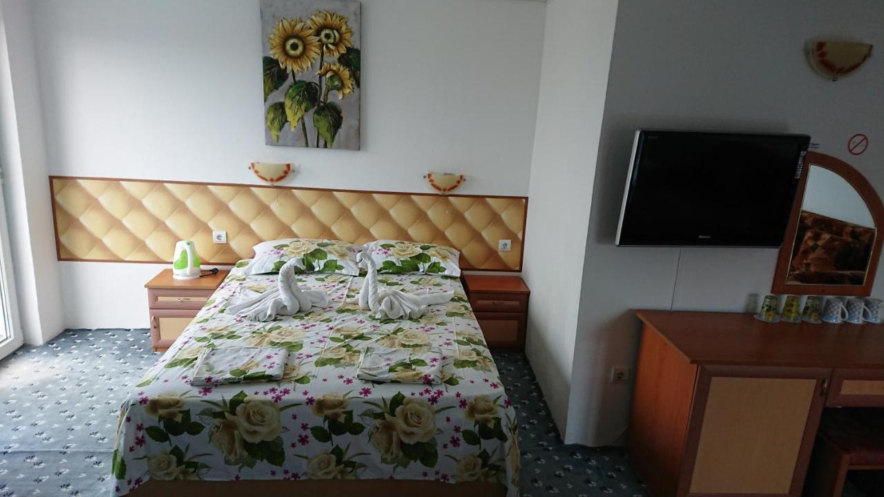 Sianie Guest House Ravda Eksteriør billede