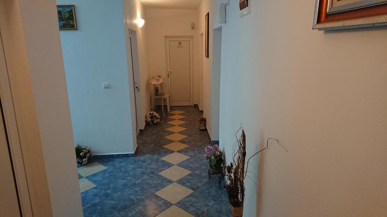 Sianie Guest House Ravda Eksteriør billede