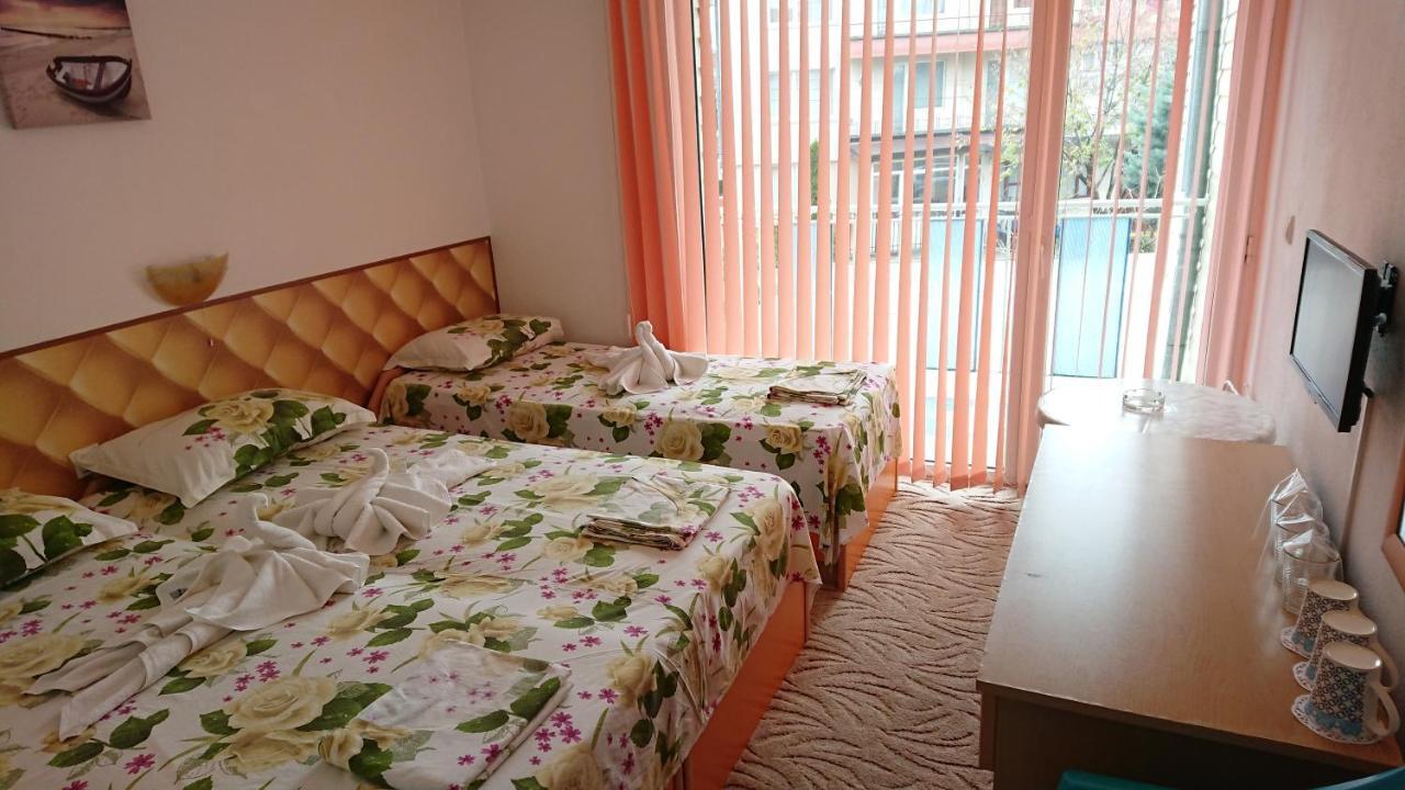 Sianie Guest House Ravda Eksteriør billede